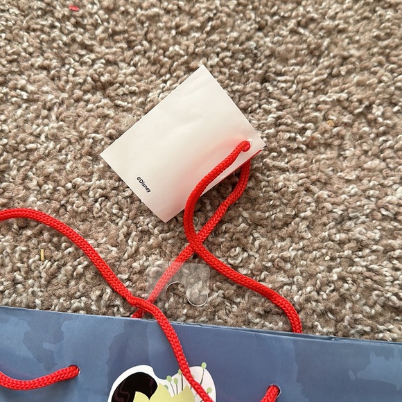 👑Disney Princess Gift Bag👑 - Picture 3 of 4